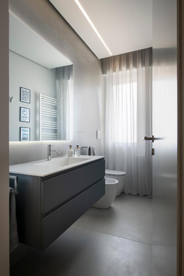 Casa Del Faro - Baia Flaminia Apartment เปซาโร ภายนอก รูปภาพ